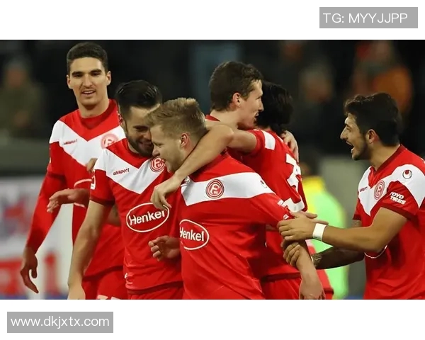 德乙汉堡主场迎战菲尔特力争胜利全力争夺积分榜优势 德乙汉堡主场迎战菲尔特力争胜利全力争夺积分榜优势