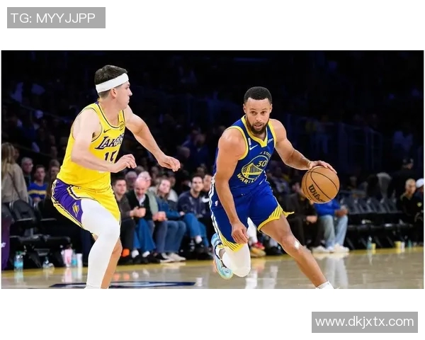 勇士击败湖人，库里砍下30分领先比赛，勇士豪取五连胜