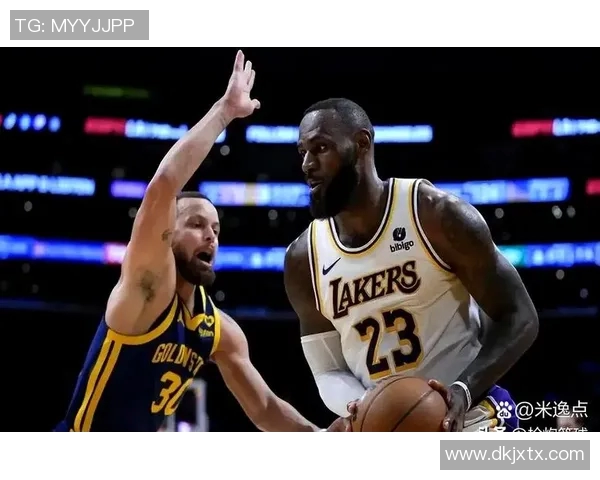 湖人与勇士历史交锋比分回顾及精彩瞬间分析 湖人与勇士历史交锋比分回顾及精彩瞬间分析