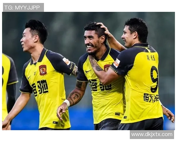 广东恒大与苏宁激战正酣谁能在中超赛场上笑到最后